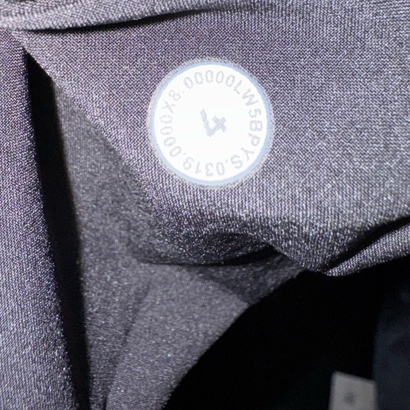 Lululemon On The Fly Wide Leg Woven Casual Pants Women’s size 4 - Picture 8 of 13